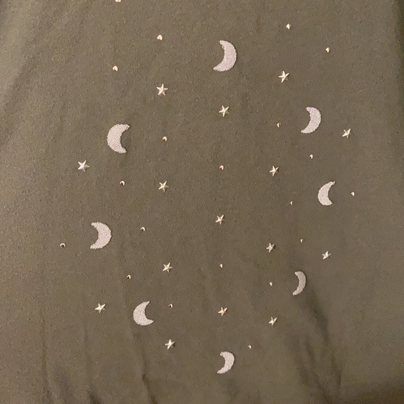 🌙 Torrid Sweatshirt - Picture 2 of 6